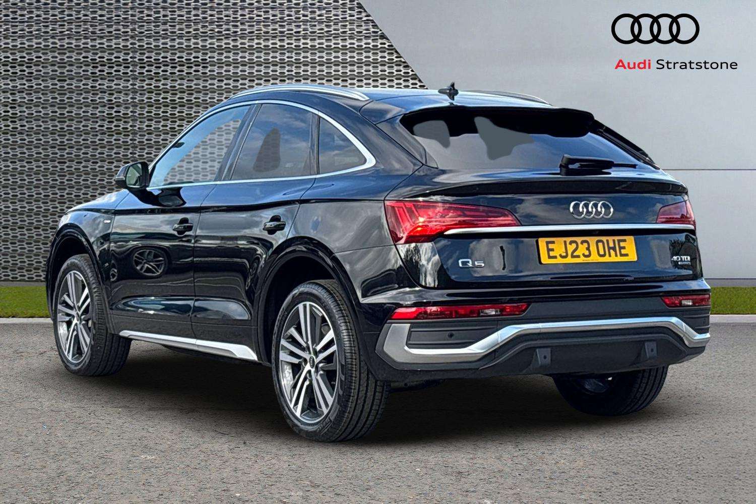 Used Audi Q5 2023 for sale - 76113443: Photo 3