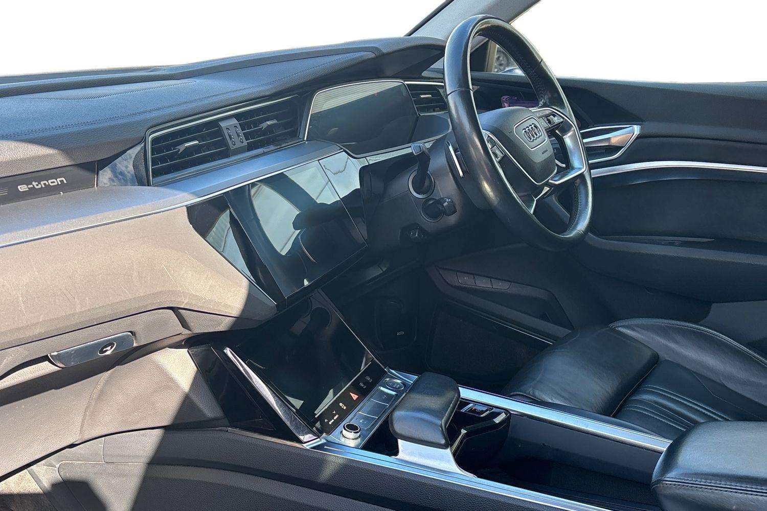 Used Audi e-tron for sale - 77661296: Photo 2