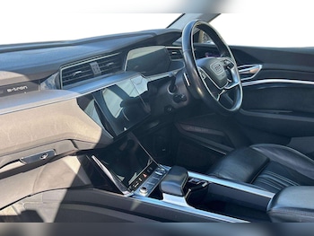 Used Audi e-tron 2020 for sale - 77661296: Photo