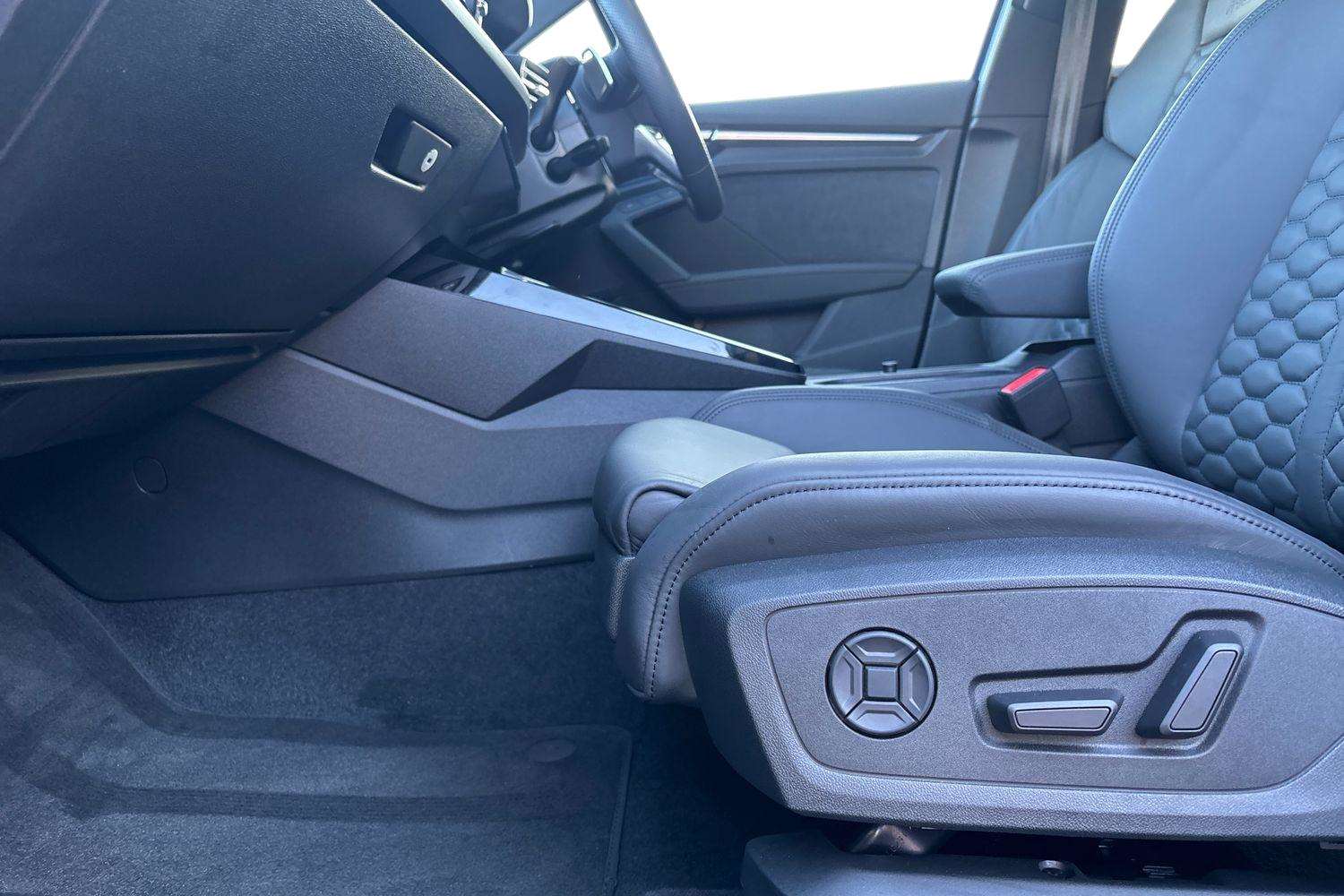 Used Audi RS3 2023 for sale - 77361402: Photo 21