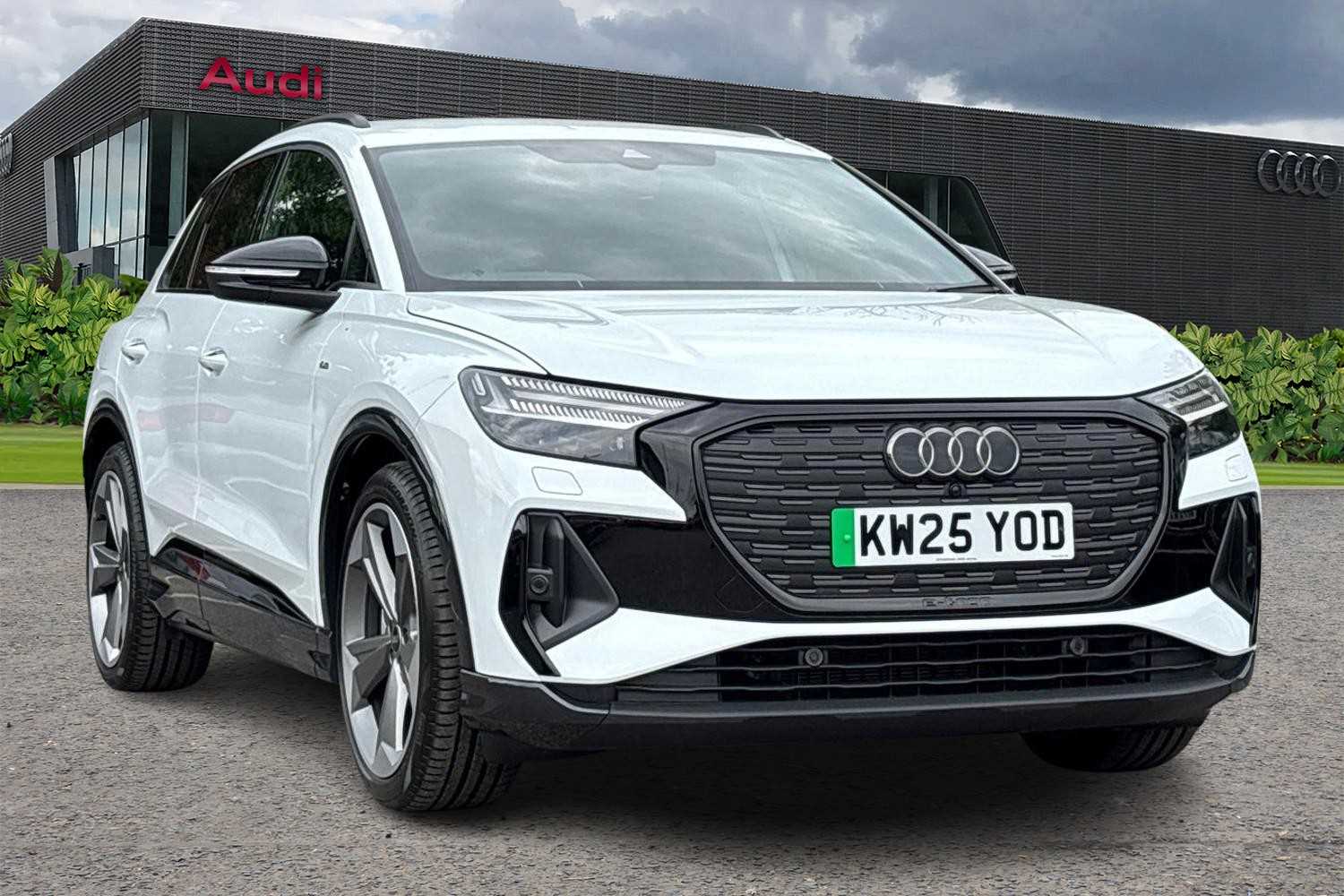 Used Audi Q4 e-tron 2025 for sale - 76063436: Photo 1