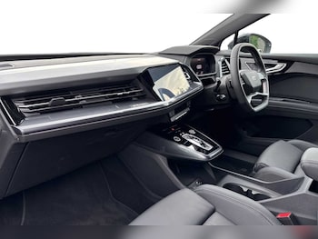 Used Audi Q4 e-tron 2025 for sale - 76063436: Photo 2