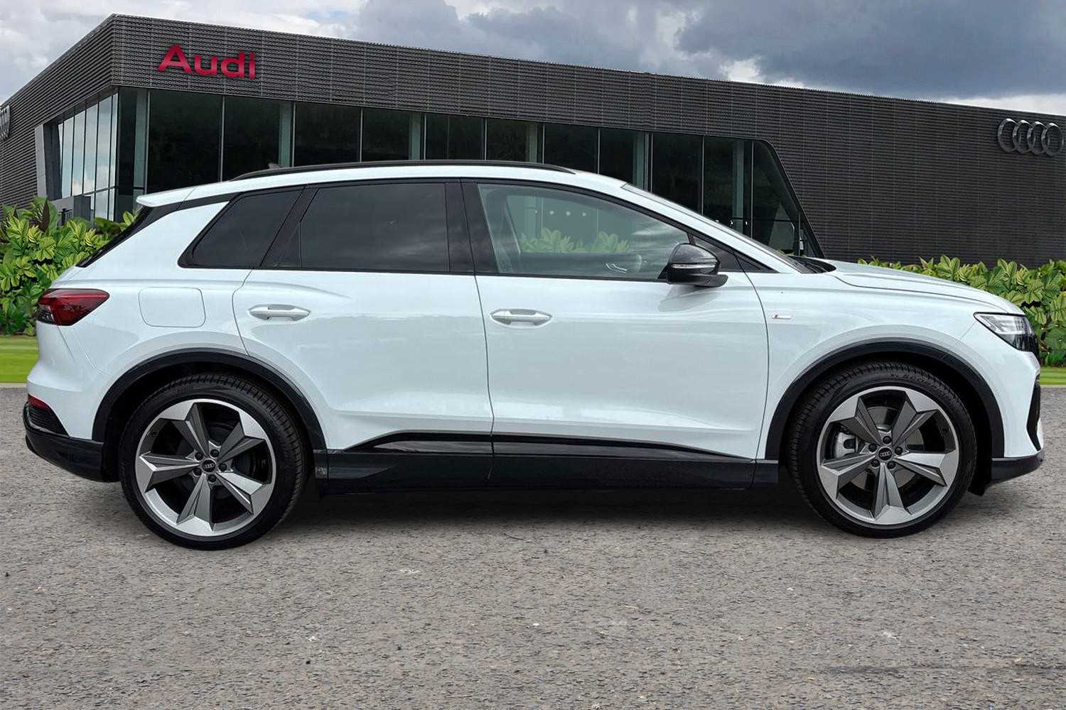 Used Audi Q4 e-tron 2025 for sale - 76063436: Photo 4