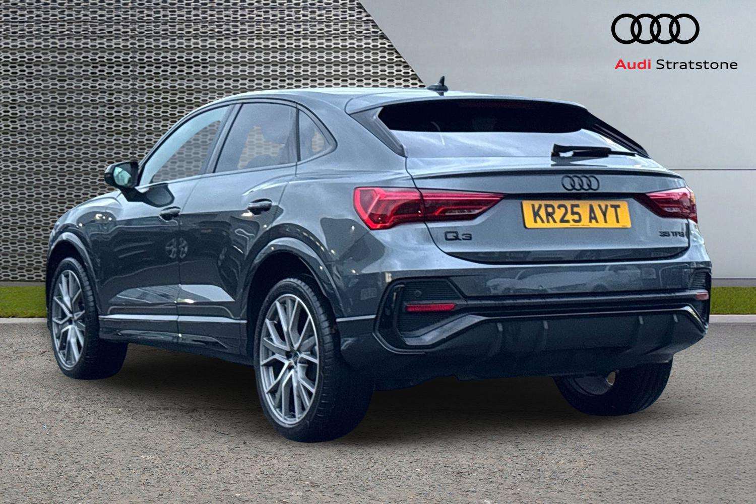 Used Audi Q3 2025 for sale - 76540867: Photo 3