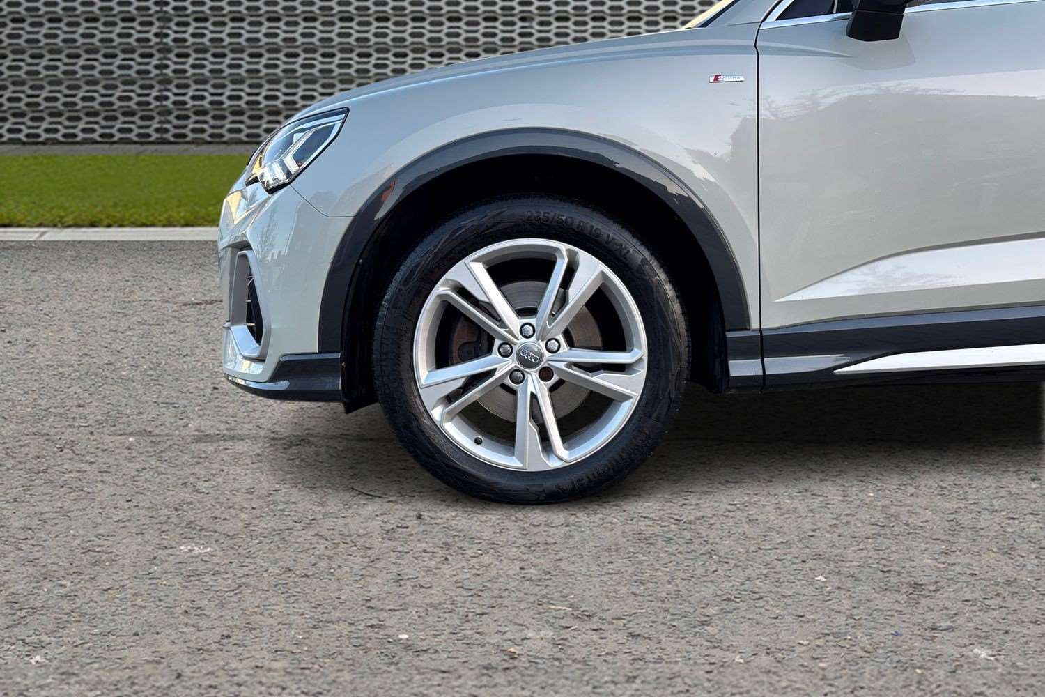 Used Audi Q3 2020 for sale - 77083025: Photo 11