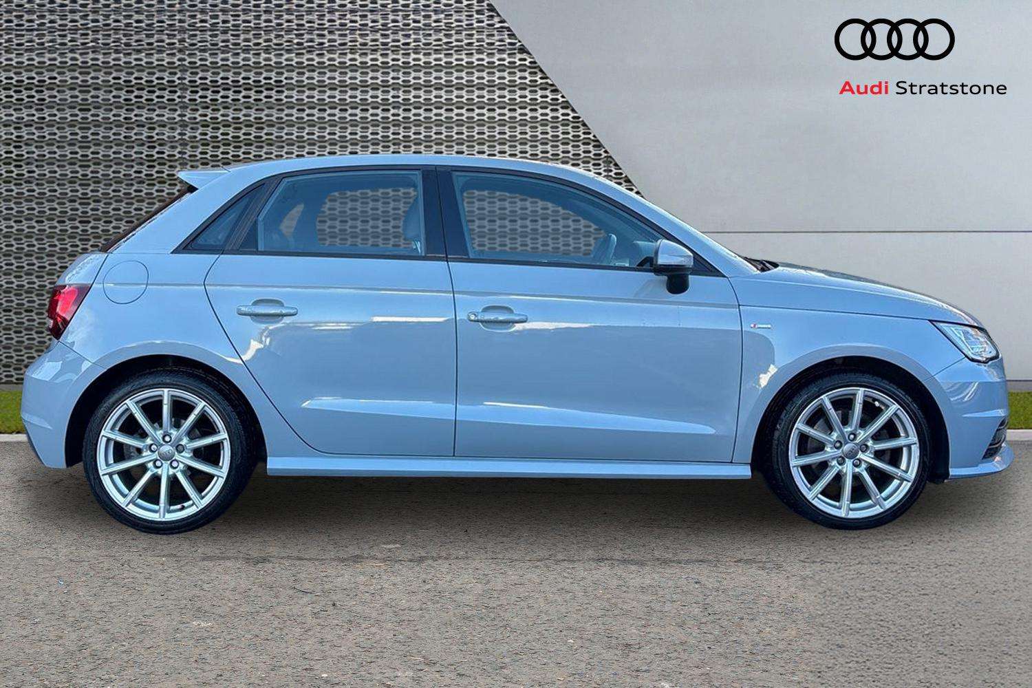Used Audi A1 2018 for sale - 77134898: Photo 4
