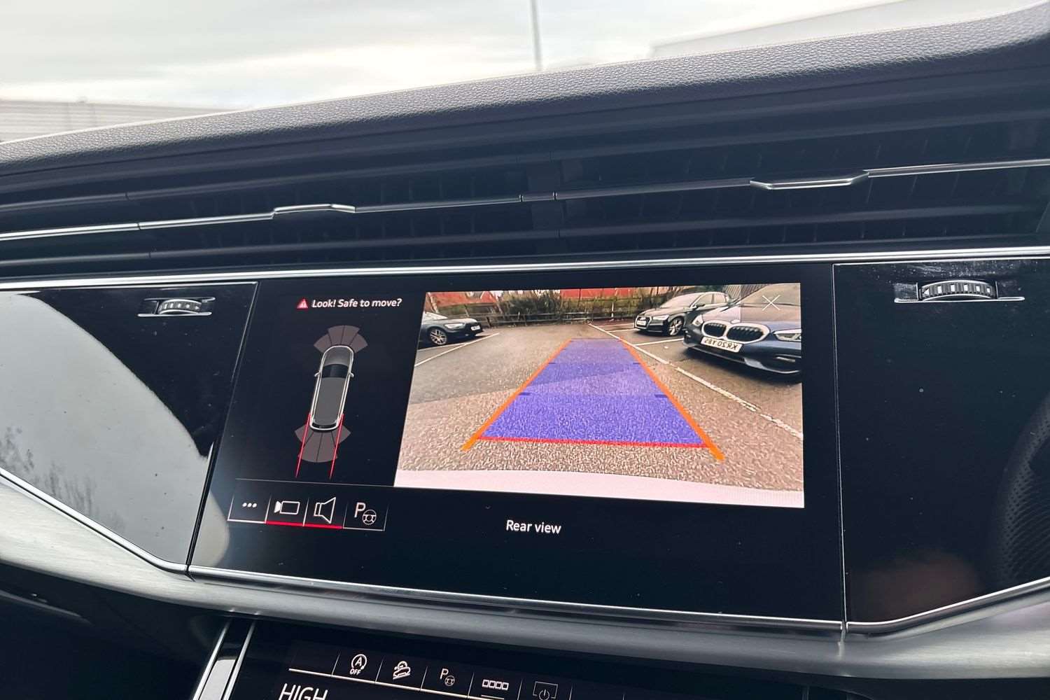 Used Audi Q7 2021 for sale - 77112375: Photo 26