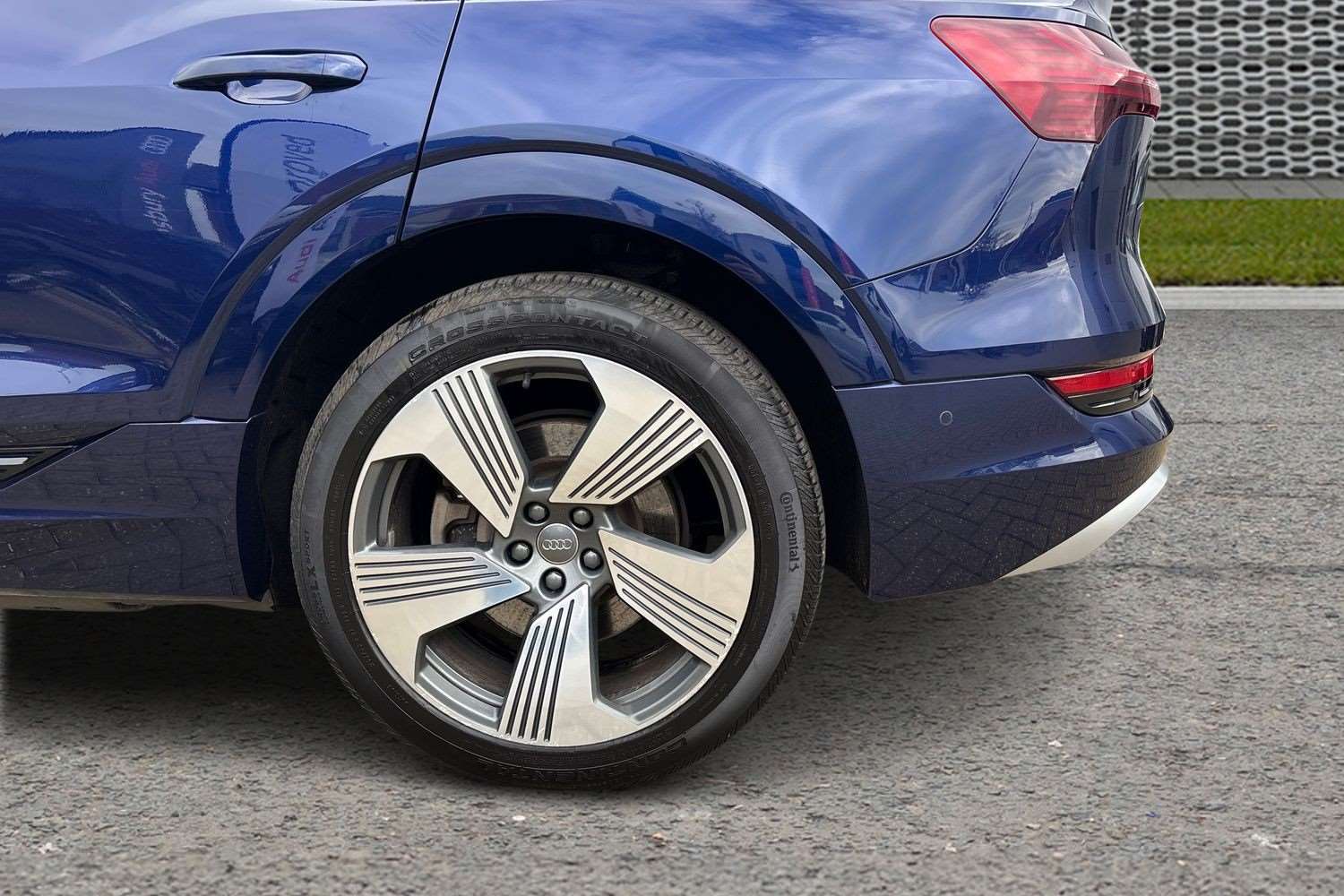 Used Audi e-tron 2021 for sale - 77674739: Photo 10