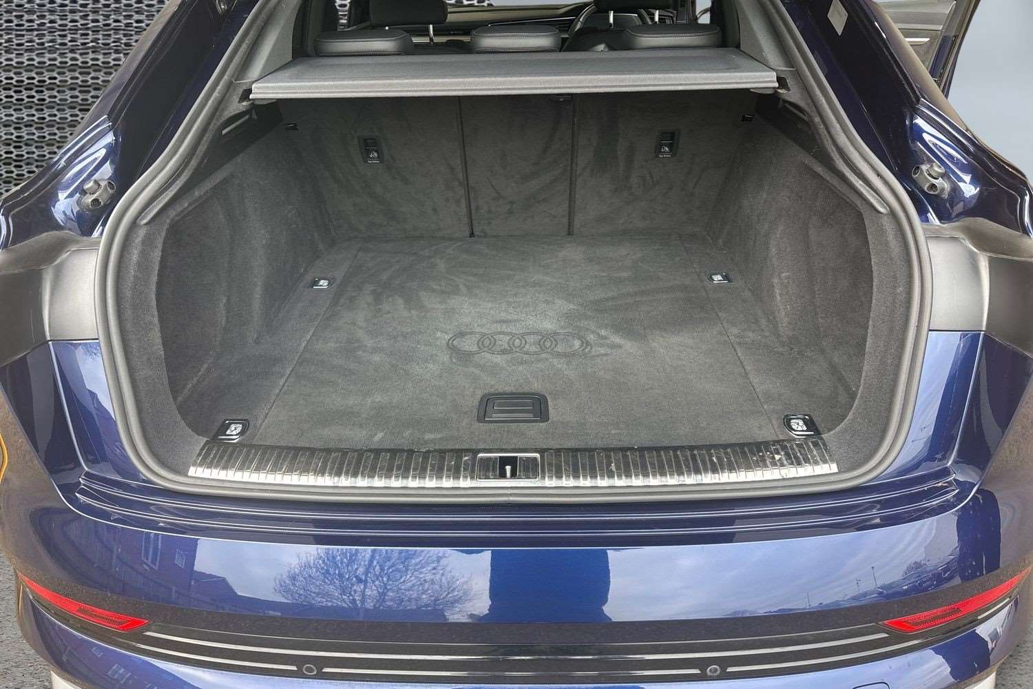 Used Audi e-tron 2021 for sale - 77674739: Photo 13