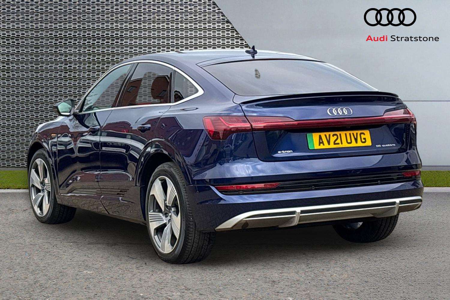 Used Audi e-tron 2021 for sale - 77674739: Photo 3