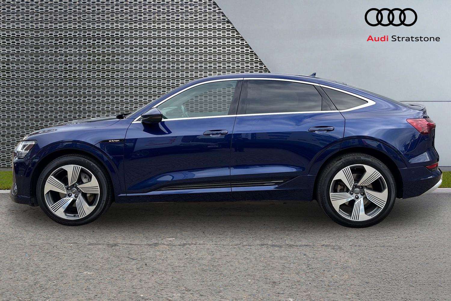 Used Audi e-tron 2021 for sale - 77674739: Photo 8