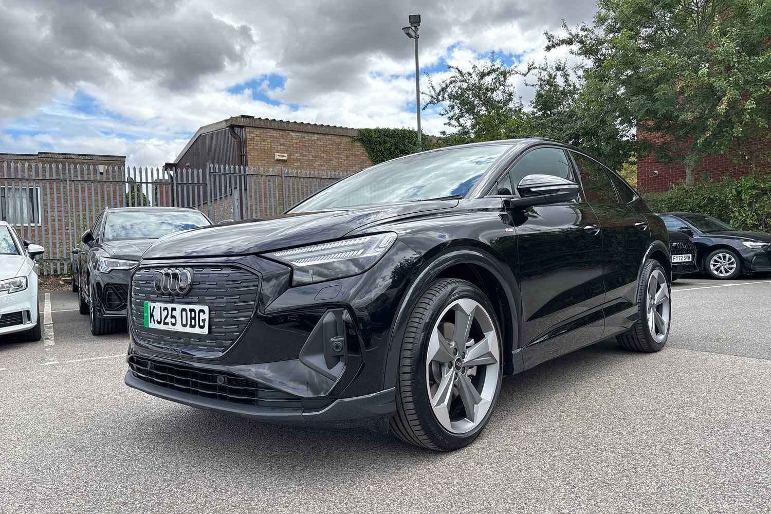 Used Audi Q4 e-tron 2025 for sale - 76063518: Photo 33