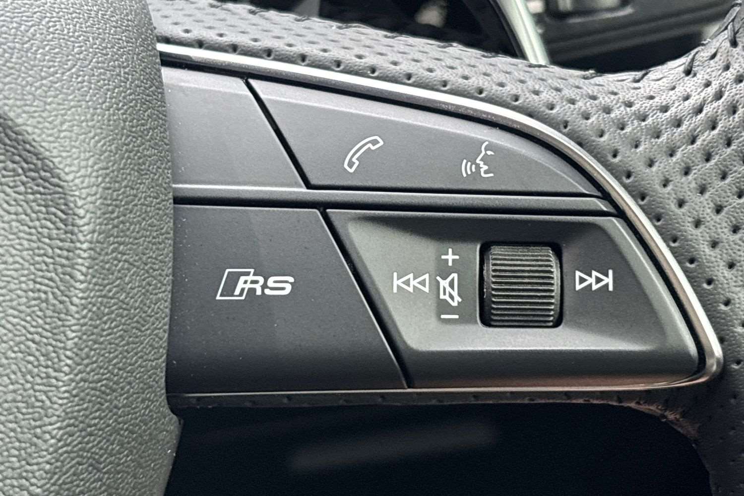 Used Audi RS Q3 2022 for sale - 77134902: Photo 17