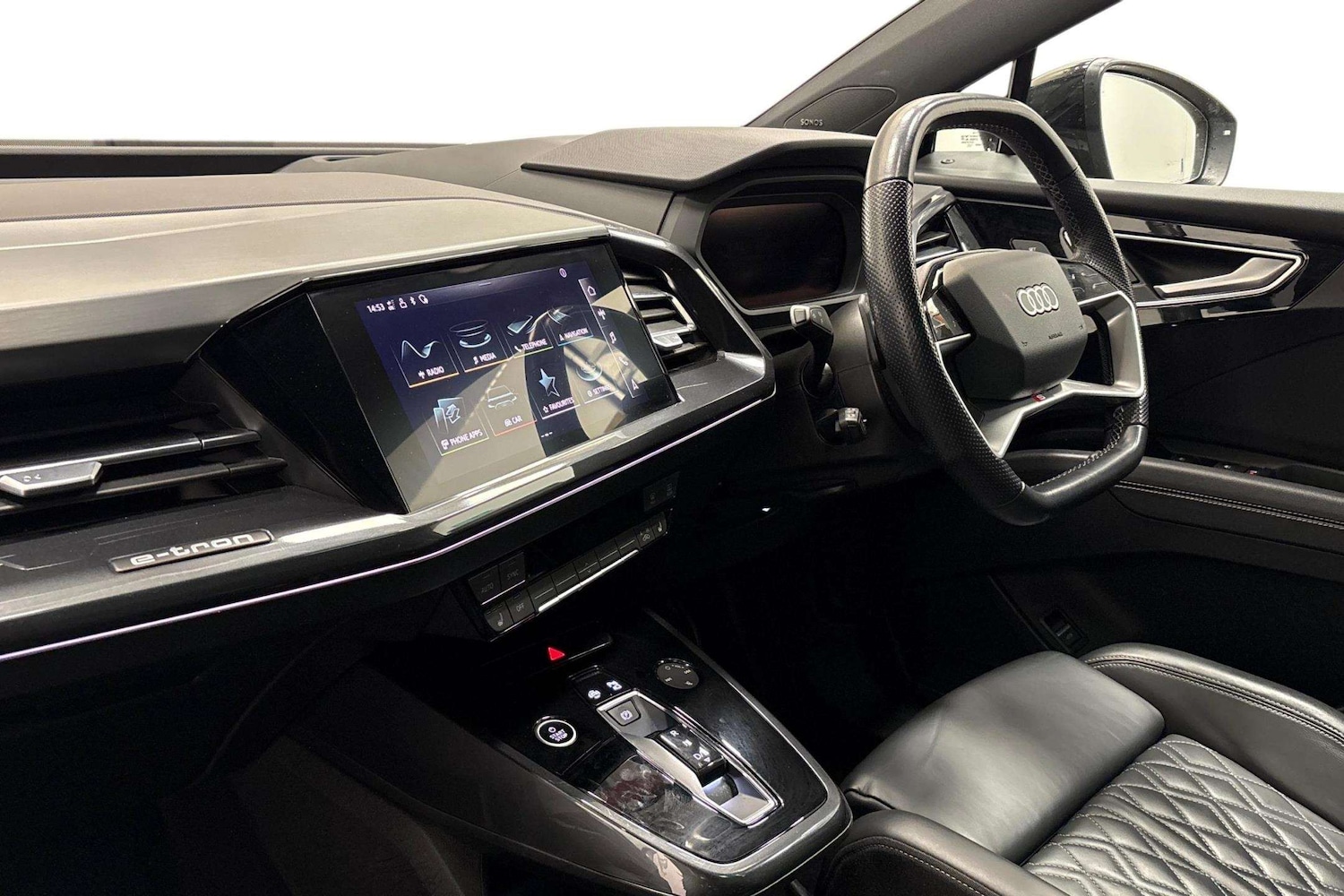 Used Audi Q4 e-tron 2022 for sale - 78089504: Photo 2