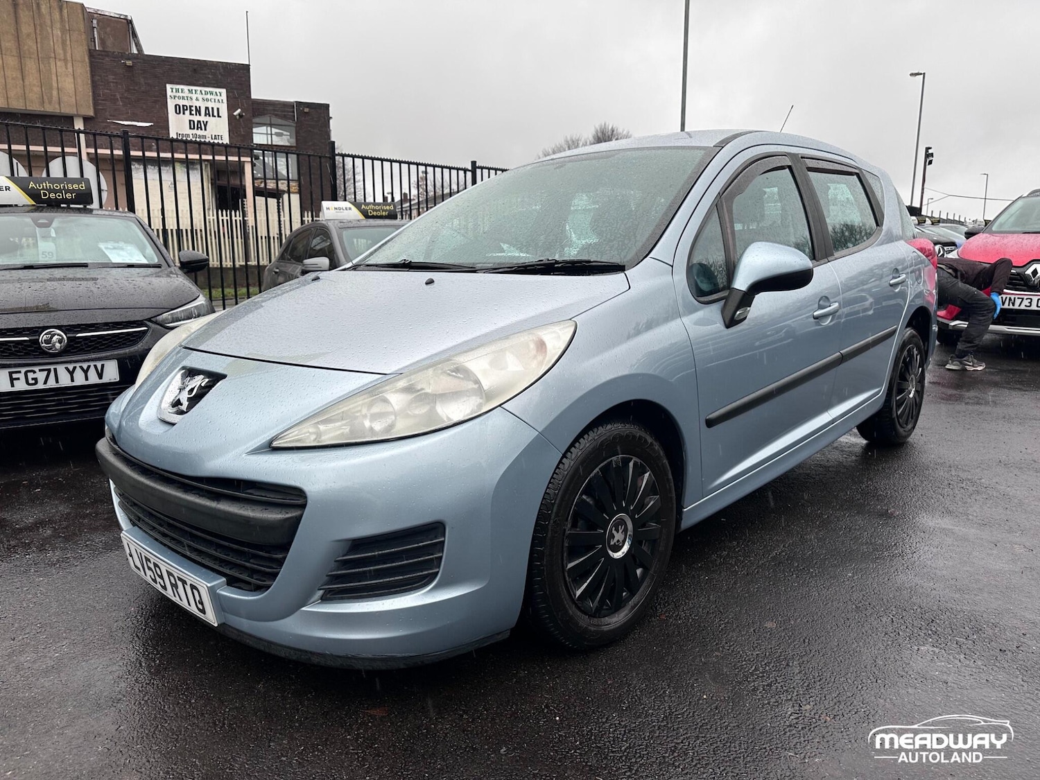 Used Peugeot 207 2010 for sale - 76849992: Photo 6