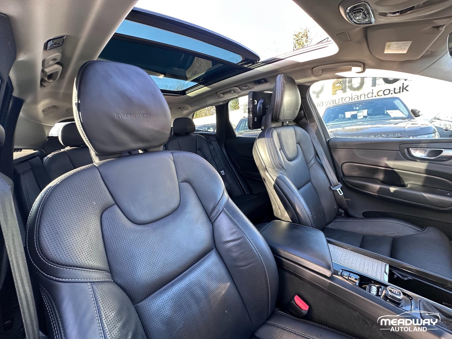 Used Volvo XC60 2018 for sale - 77978042: Photo 18