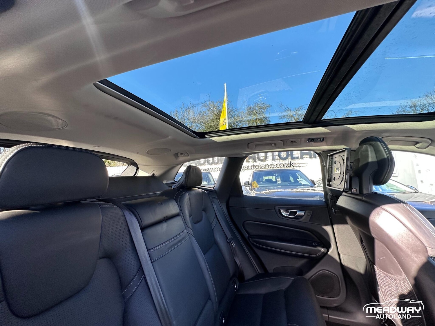 Used Volvo XC60 2018 for sale - 77978042: Photo 23