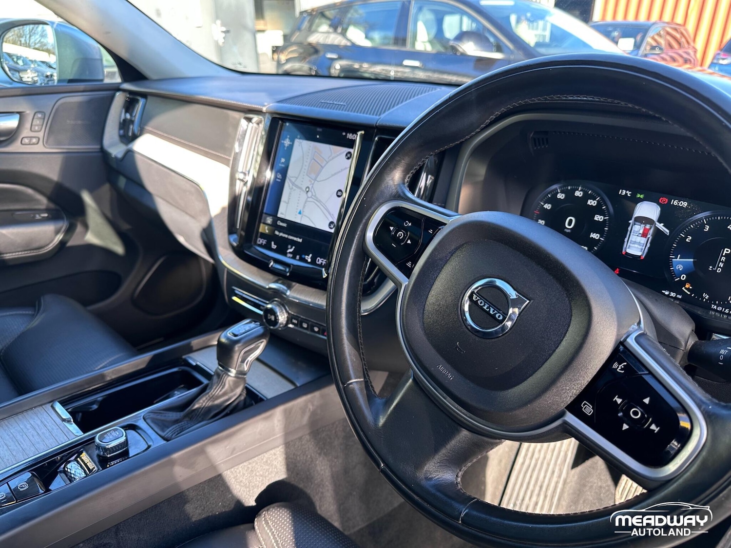 Used Volvo XC60 2018 for sale - 77978042: Photo 32