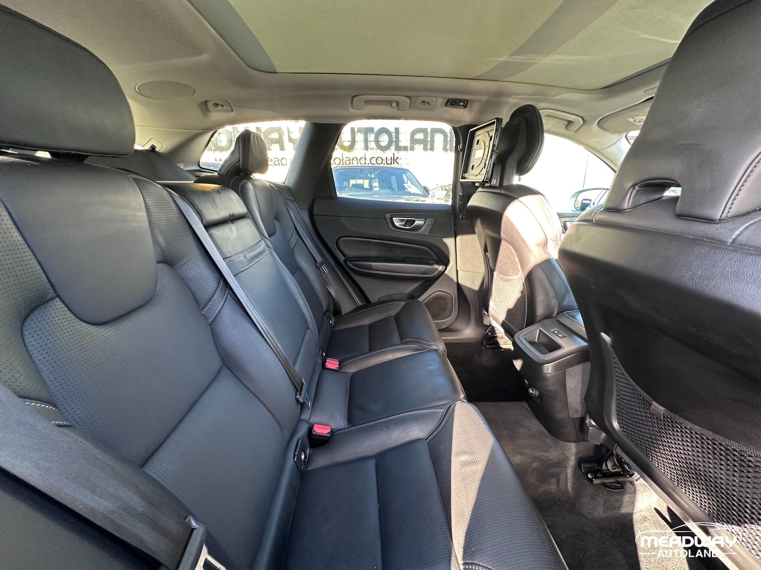 Used Volvo XC60 2018 for sale - 77978042: Photo 7