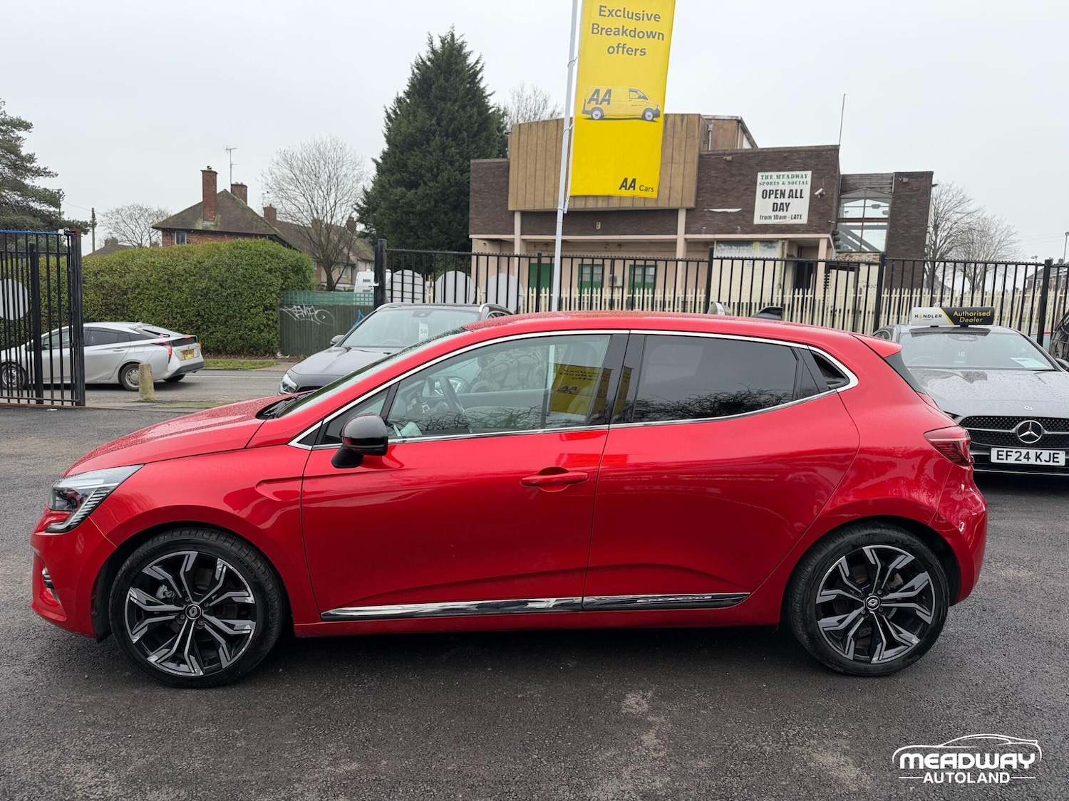 Used Renault Clio 2023 for sale - 77440956: Photo 18