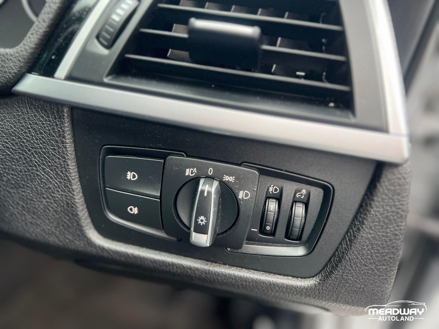 Used BMW 3 Series 2019 for sale - 77215410: Photo 19