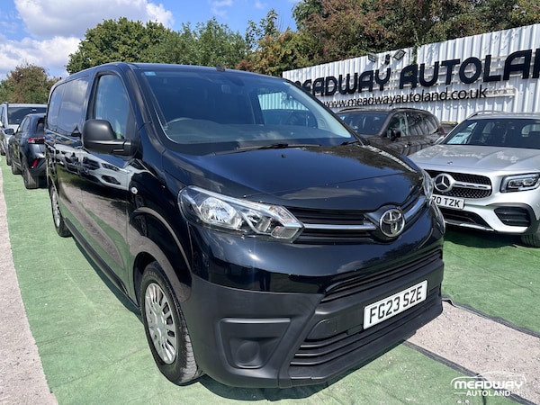 Used Toyota ProAce 2023 for sale - 75599946: Photo 1