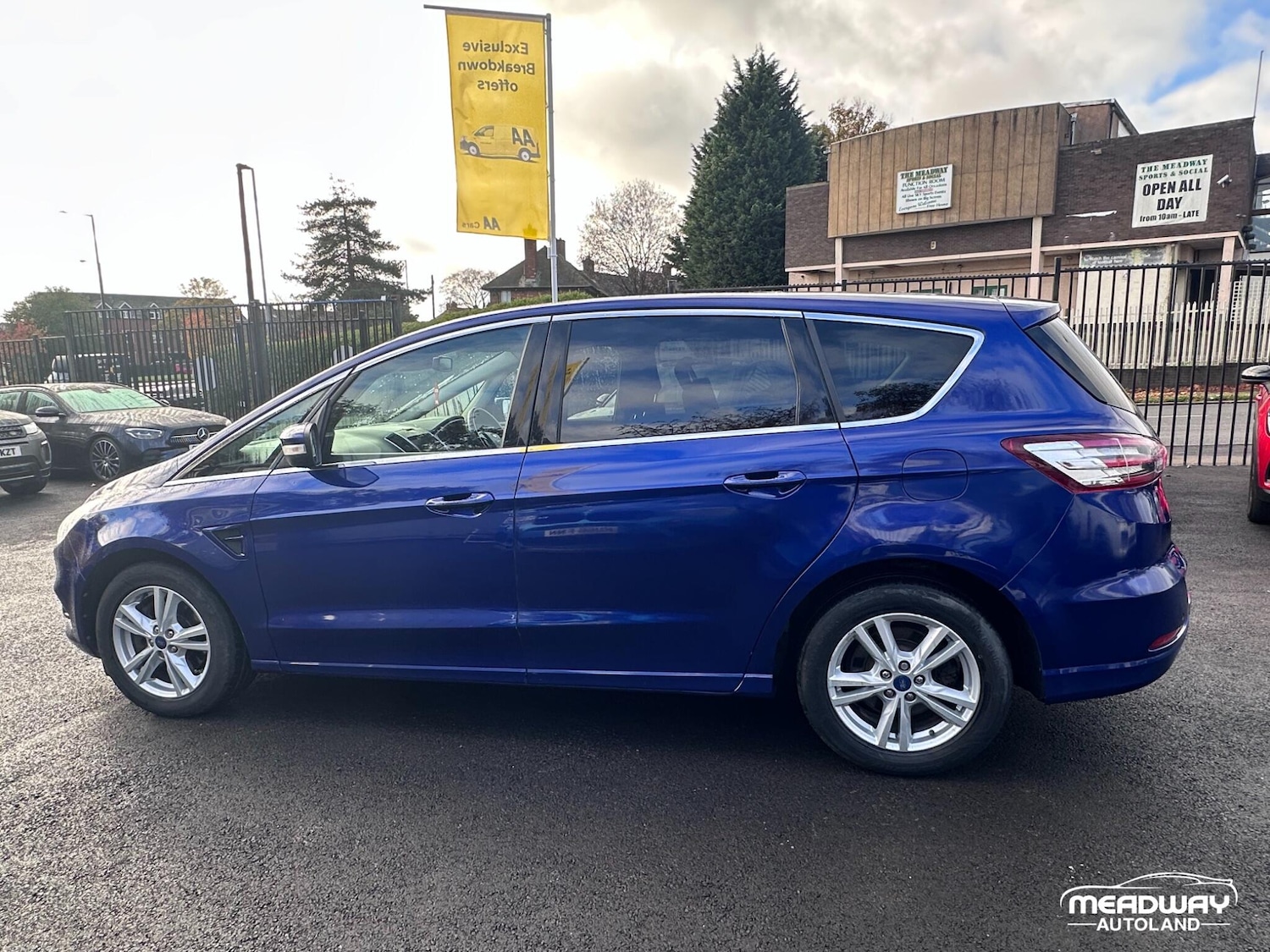 Used Ford S-Max 2017 for sale - 76521905: Photo 10