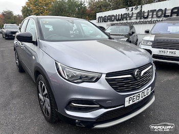 Vauxhall - Grandland X