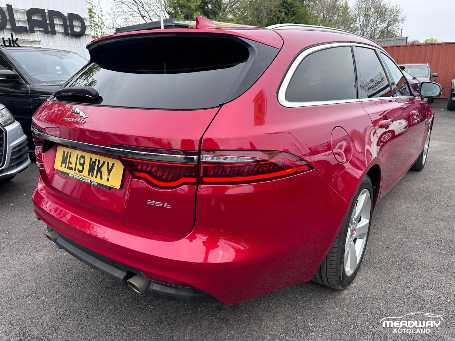 Used Jaguar XF 2019 for sale - 78203926: Photo 14
