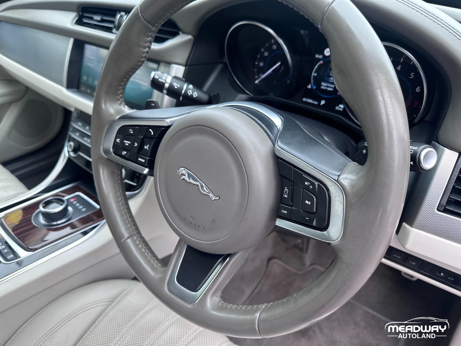 Used Jaguar XF 2019 for sale - 78203926: Photo 24