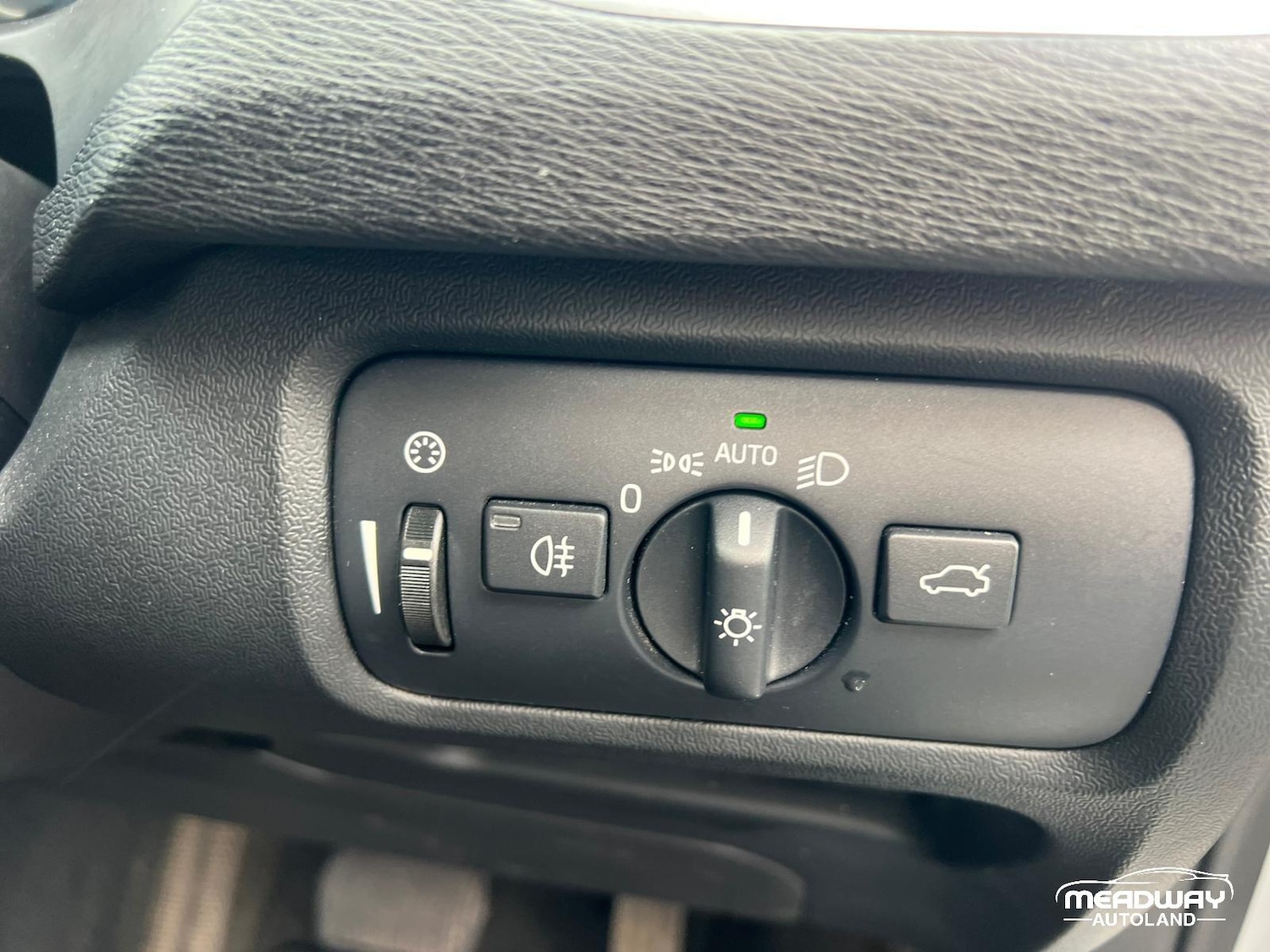 Used Volvo V40 Cross Country for sale - 77538455: Photo 26