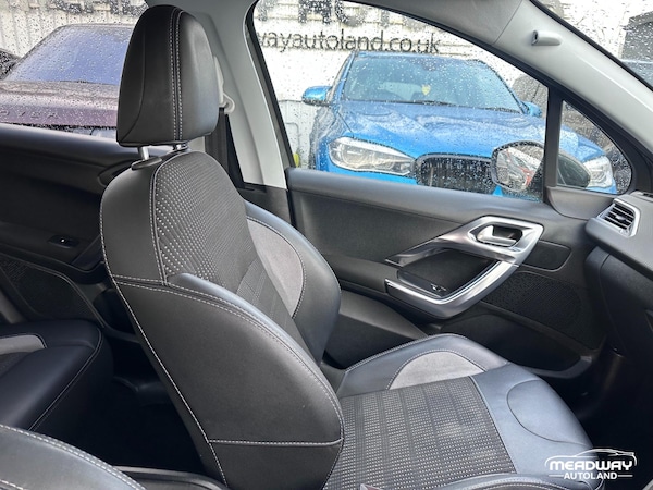 Used Peugeot 2008 2018 for sale - 74019523: Photo 19