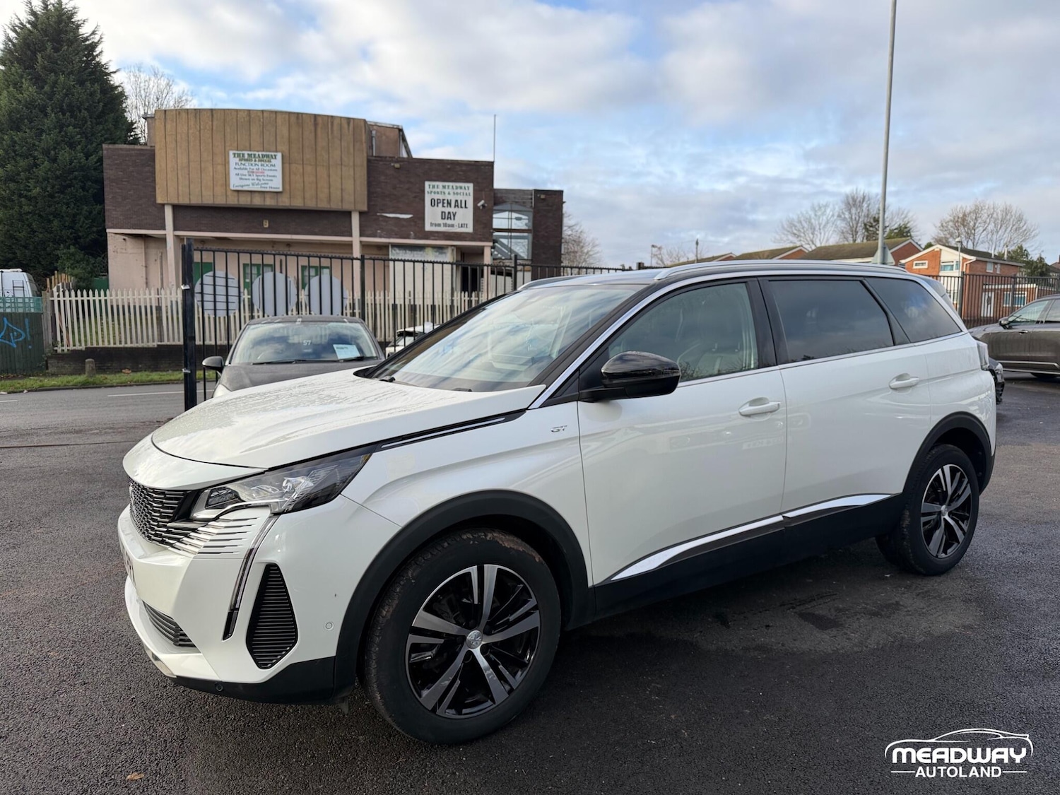 Used Peugeot 5008 2023 for sale - 76913648: Photo 7