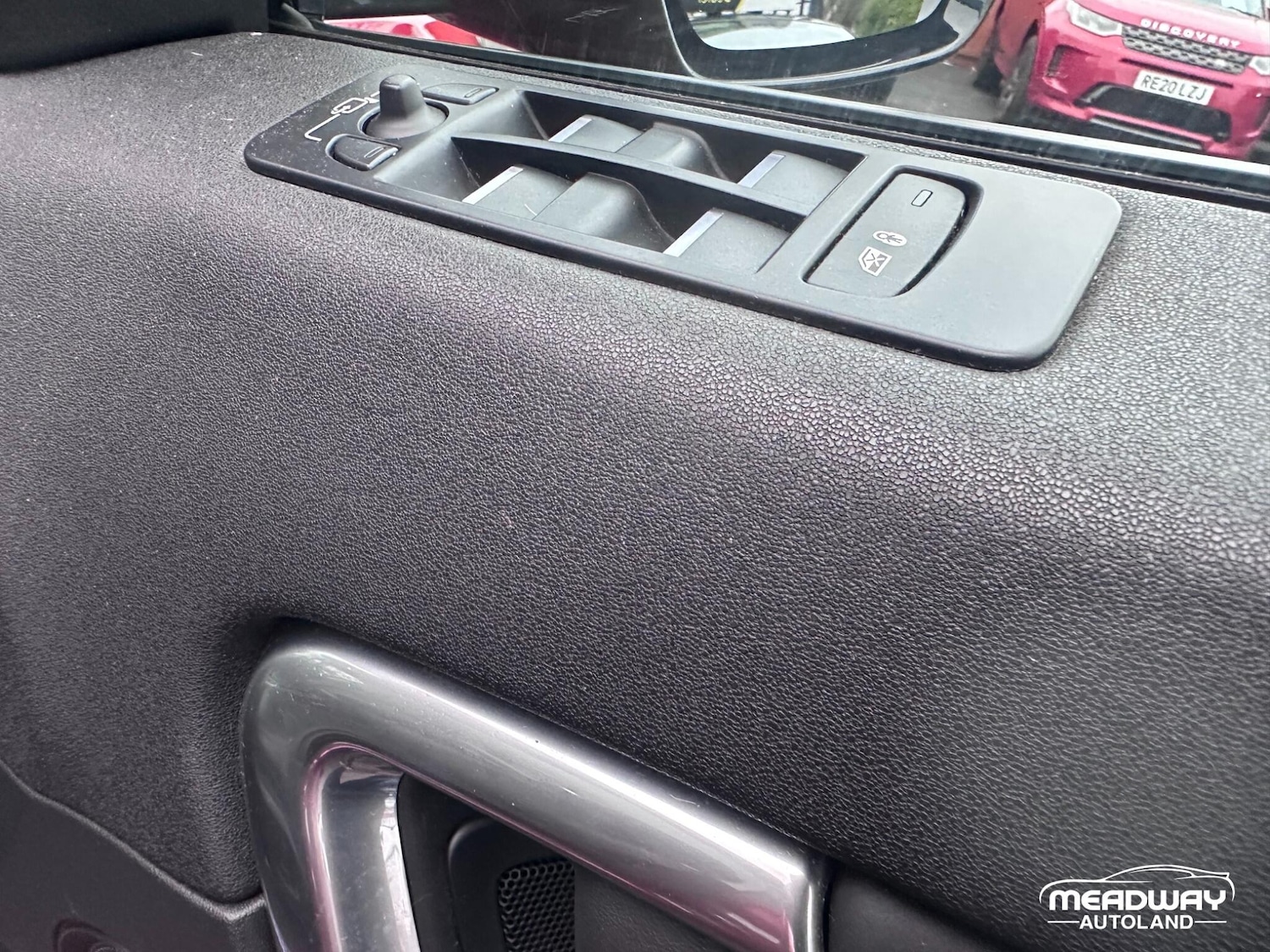 Used Land Rover Discovery Sport 2017 for sale - 77040834: Photo 24