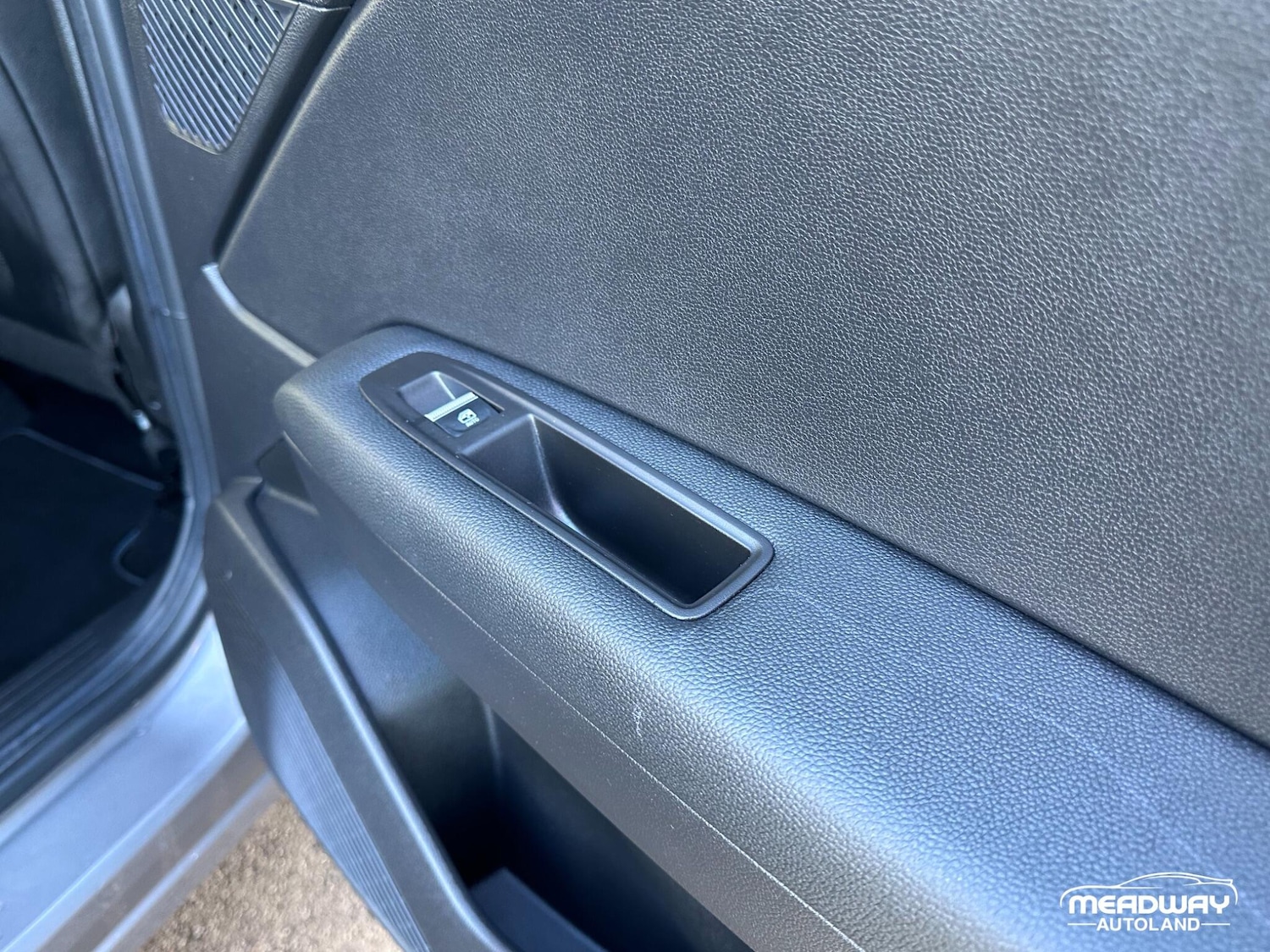 Used Renault Captur 2023 for sale - 77015245: Photo 35