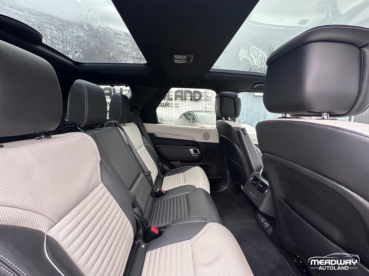 Used Land Rover Discovery 2023 for sale - 78148098: Photo 26