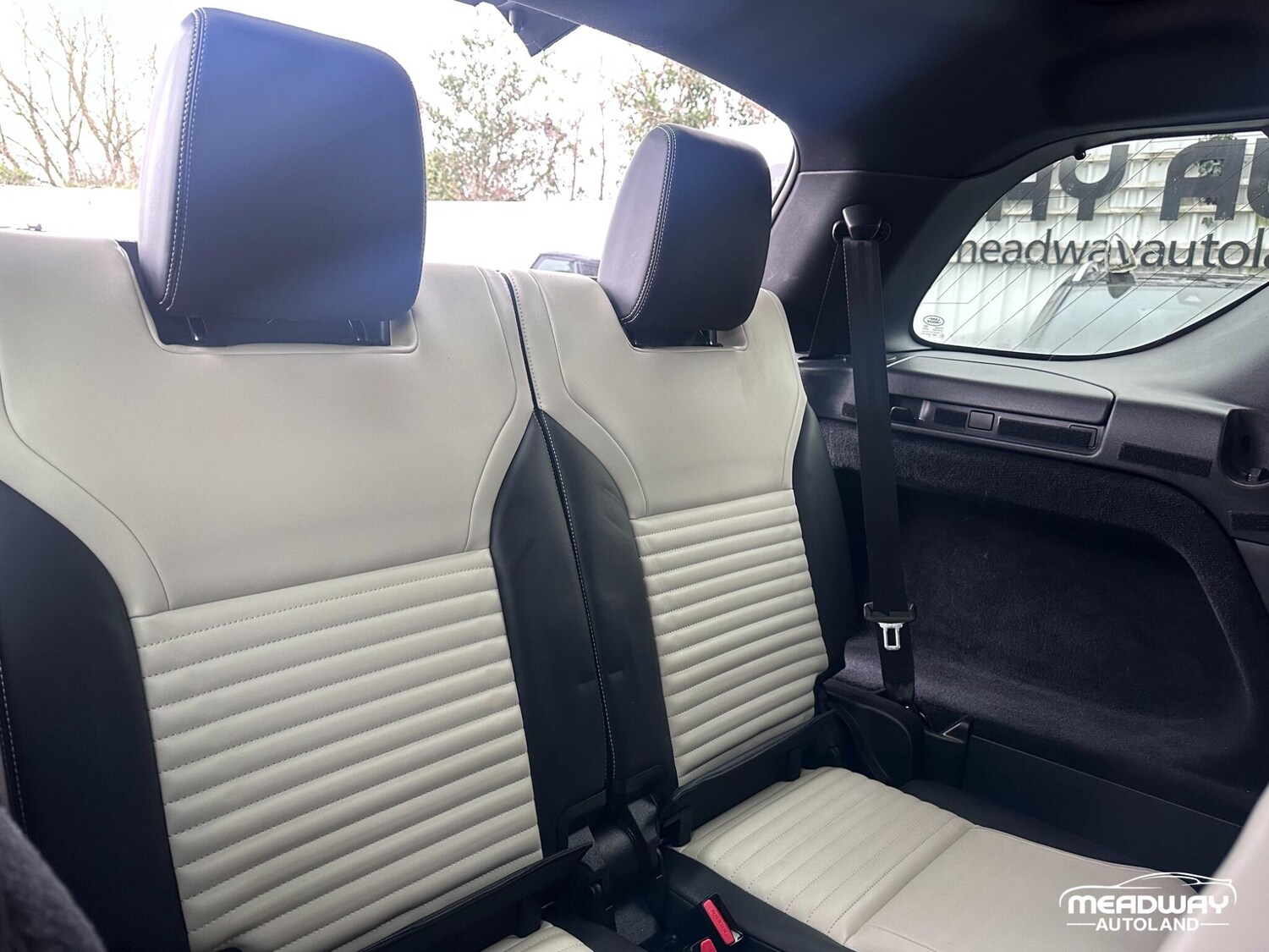 Used Land Rover Discovery 2023 for sale - 78148098: Photo 29