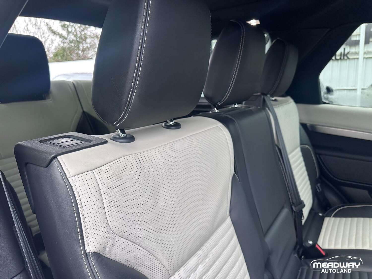 Used Land Rover Discovery 2023 for sale - 78148098: Photo 30