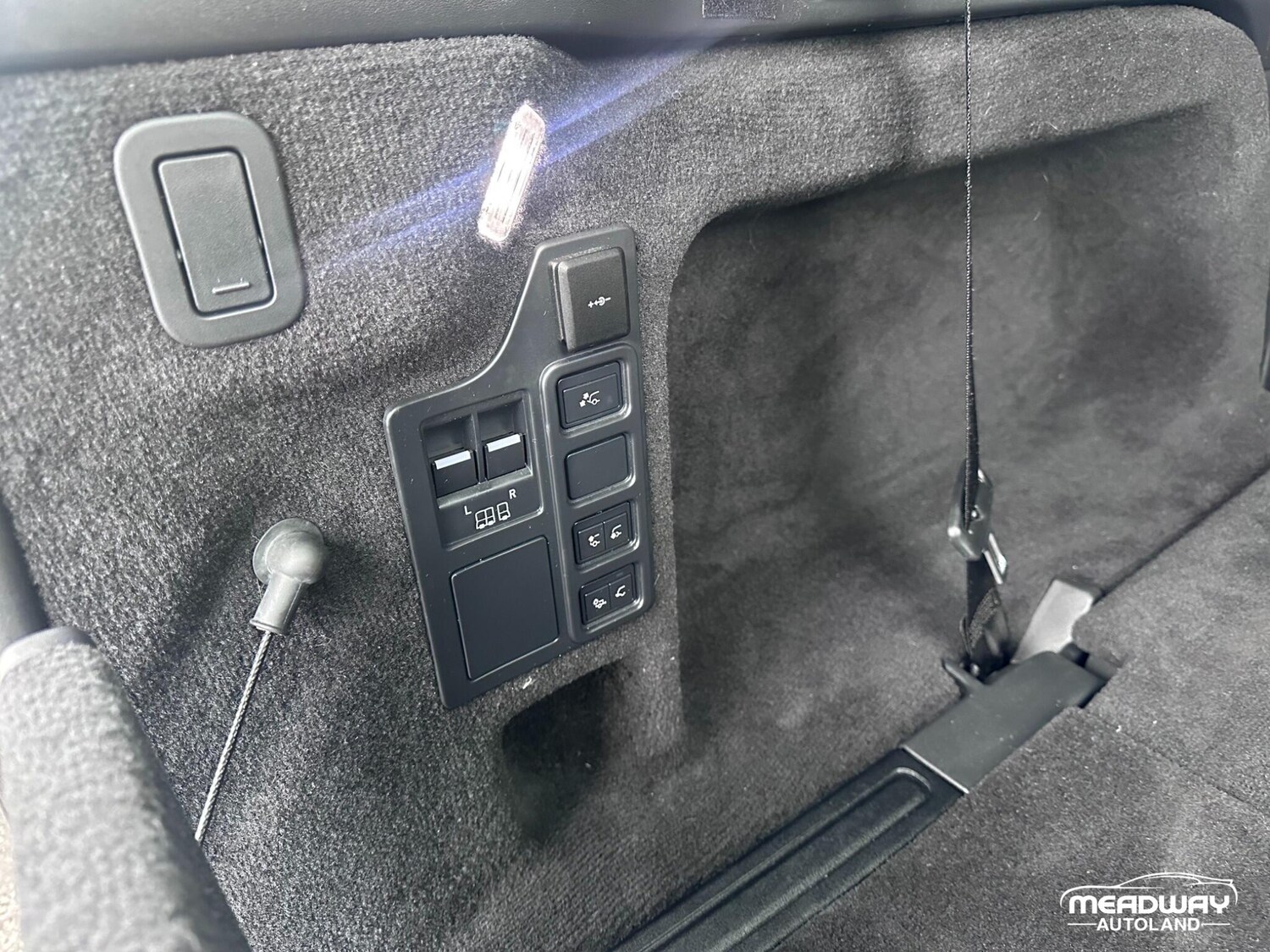 Used Land Rover Discovery 2023 for sale - 78148098: Photo 35