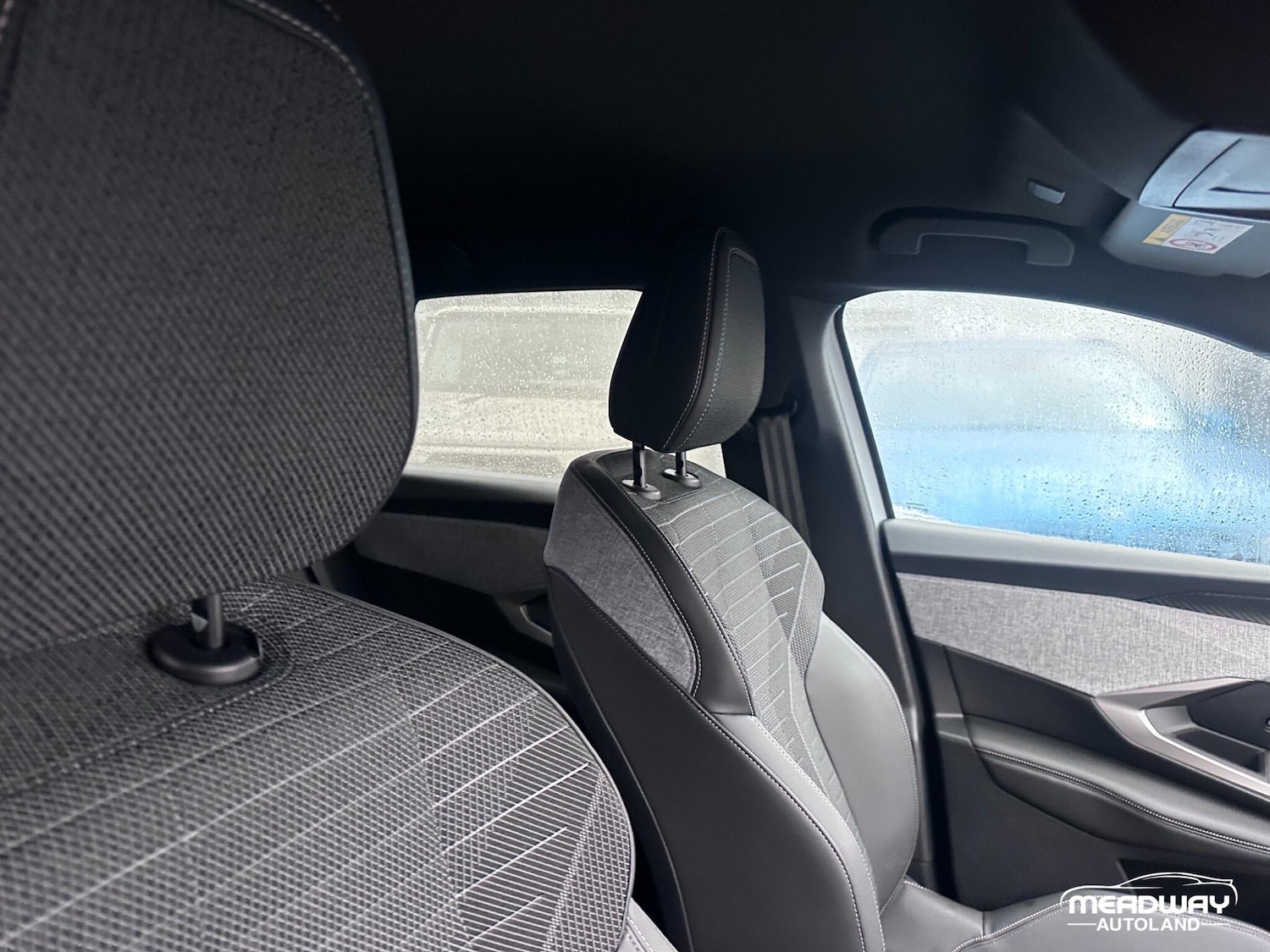 Used Peugeot E-3008 2025 for sale - 76952912: Photo 21