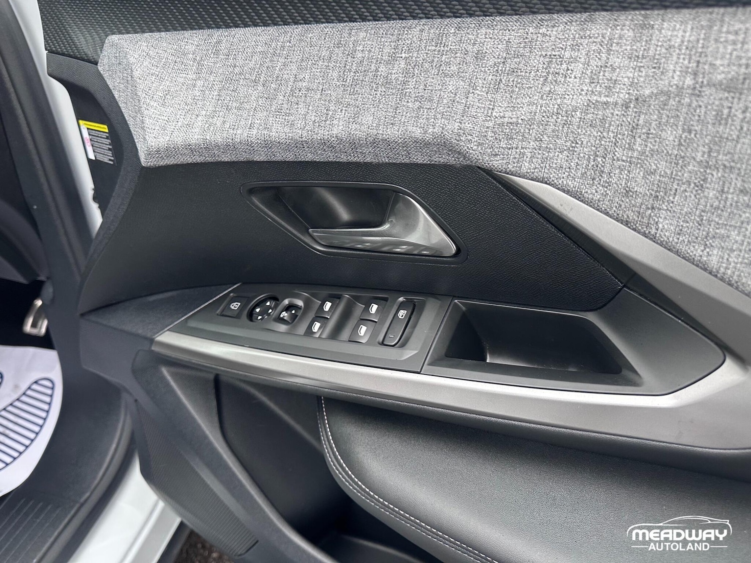 Used Peugeot E-3008 2025 for sale - 76952912: Photo 30