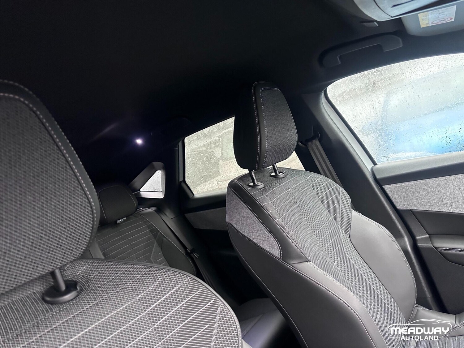 Used Peugeot E-3008 2025 for sale - 76952912: Photo 41