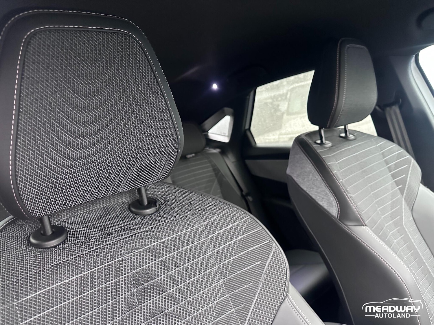 Used Peugeot E-3008 2025 for sale - 76952912: Photo 42