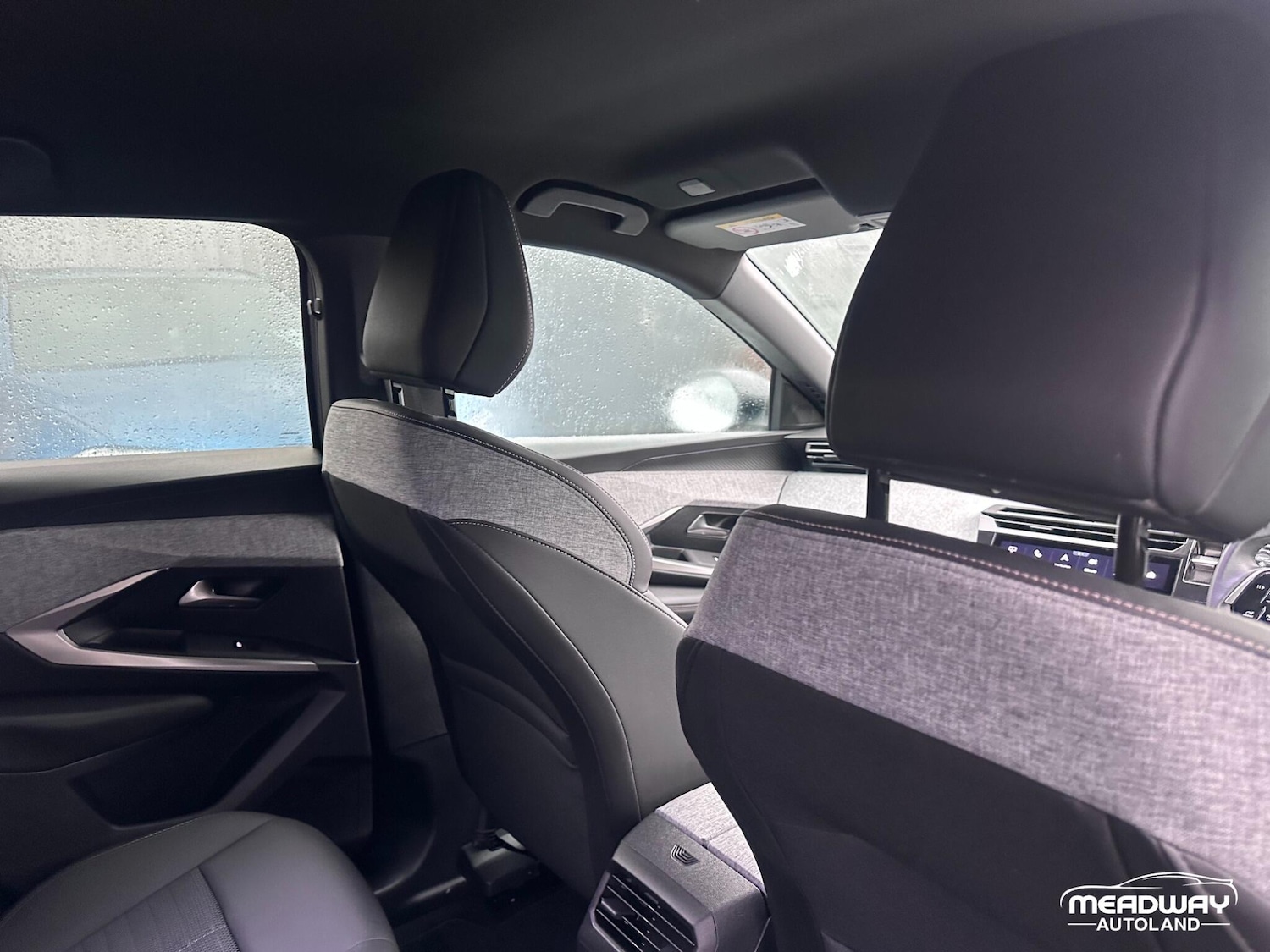 Used Peugeot E-3008 2025 for sale - 76952912: Photo 50