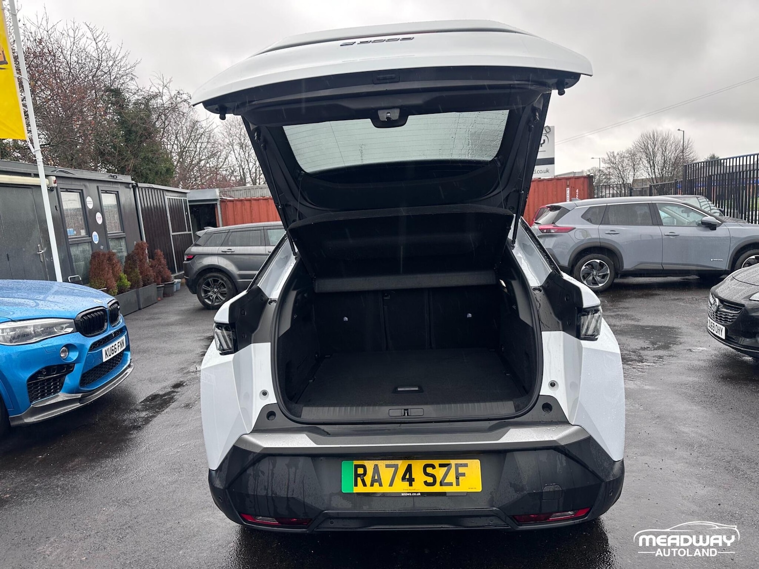 Used Peugeot E-3008 2025 for sale - 76952912: Photo 56