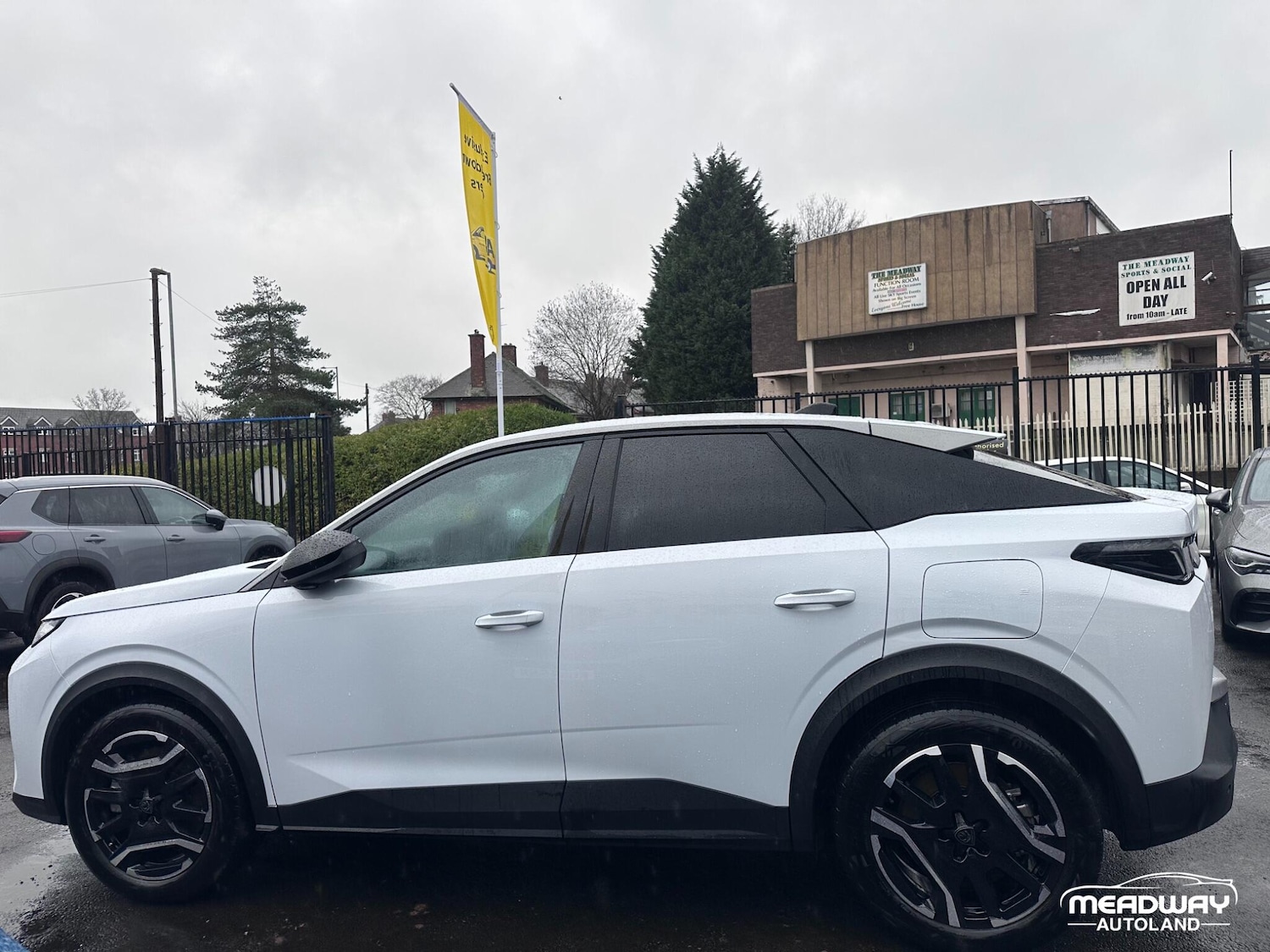 Used Peugeot E-3008 2025 for sale - 76952912: Photo 8