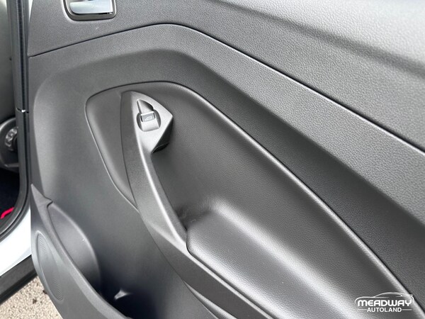 Used Ford Kuga 2019 for sale - 76337905: Photo 43
