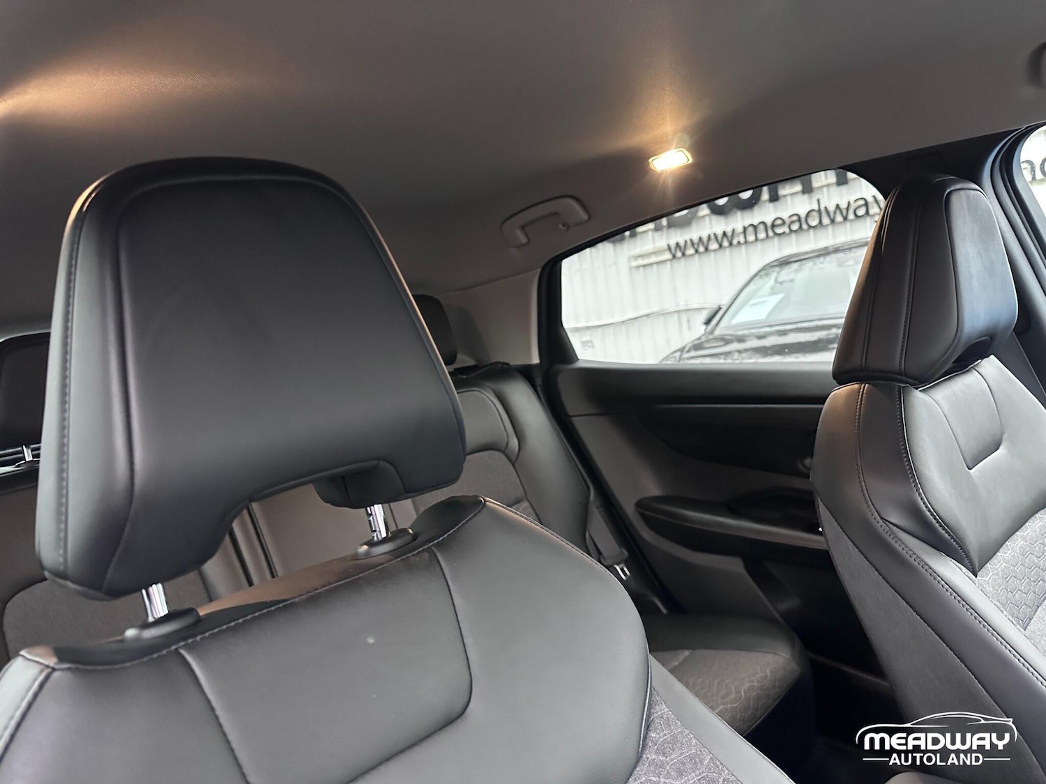 Used Nissan ARIYA 2024 for sale - 77041001: Photo 17