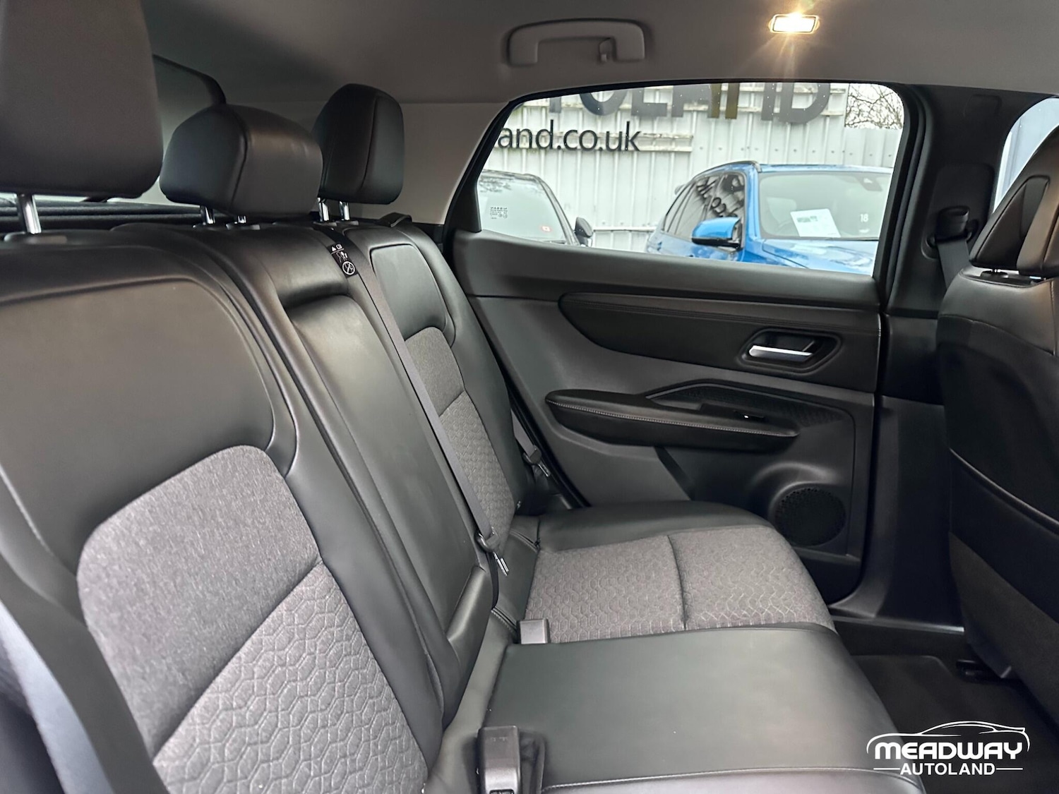 Used Nissan ARIYA 2024 for sale - 77041001: Photo 9