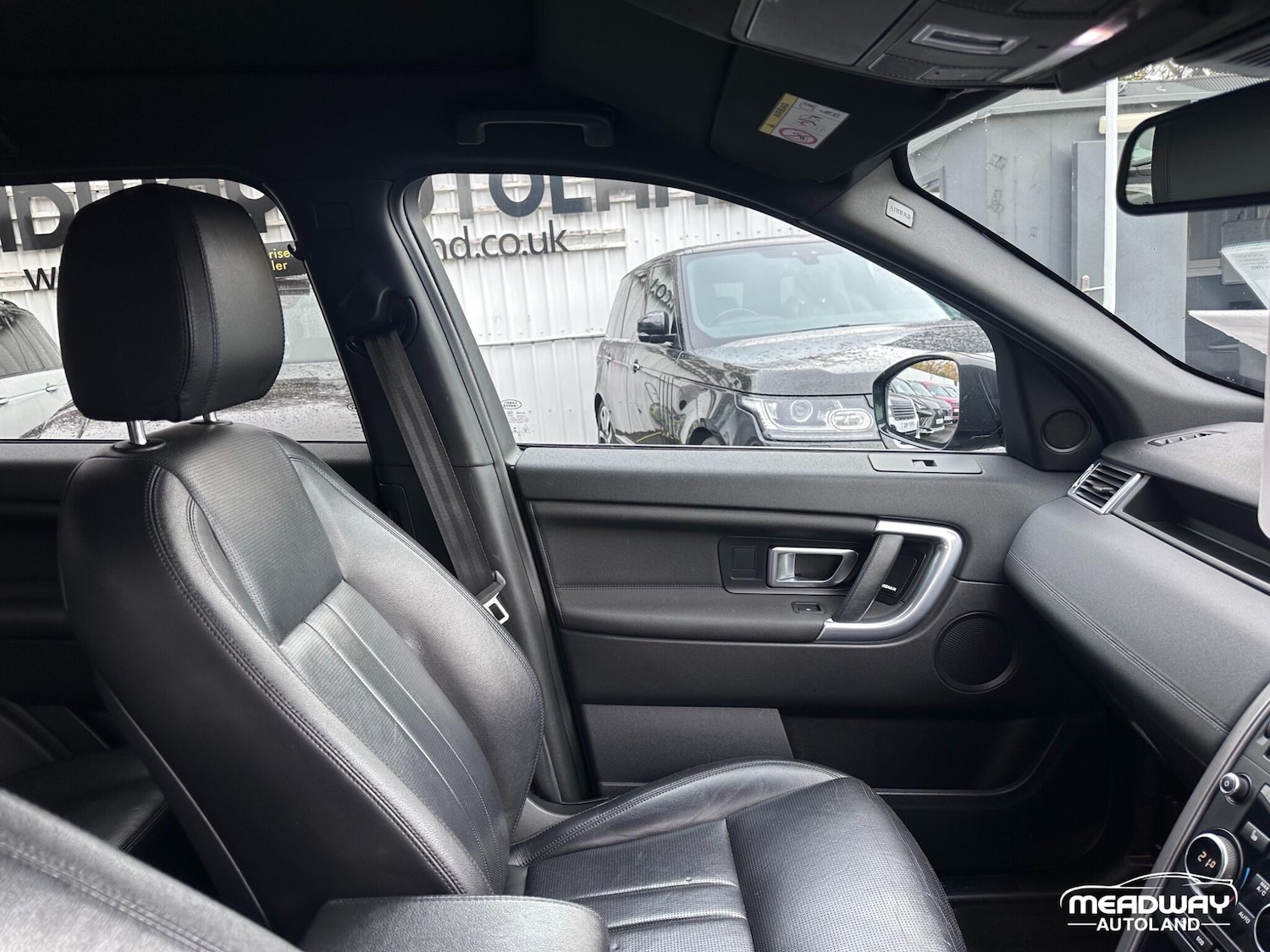 Used Land Rover Discovery Sport 2019 for sale - 76472776: Photo 25